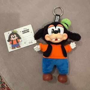 Pop Mart Disney Mickey Family Together Series Goofy Plush Keychain